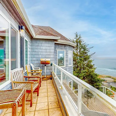 Appartement Berni'S Ocean View Castle - The Potter'S Wheel à Oceanside Extérieur photo